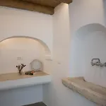 New In The Heart Of - 2 Mykonos Town