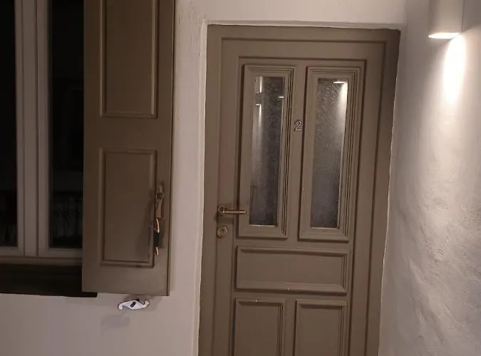 New In The Heart Of - 2 Mykonos Town